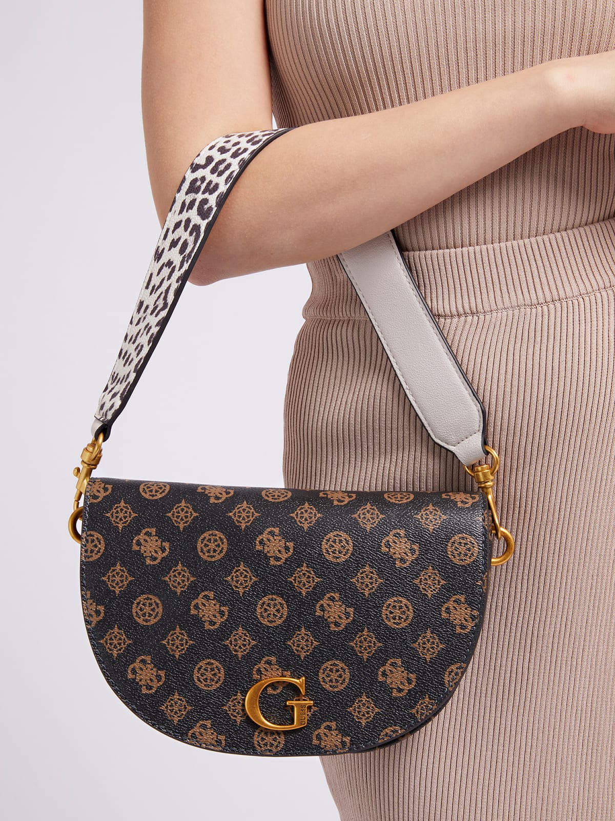 BORSA GUESS ACCESSORI - HWPA842019M
