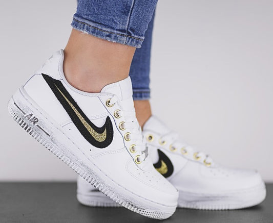 SNEAKERS NIKE DONNA BIANCO - HEARTBREAK